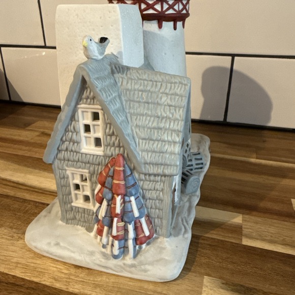 PartyLite Stoney Harbor Lighthouse Tea Light Cottage House Ceramic Village House - Picture 4 of 5